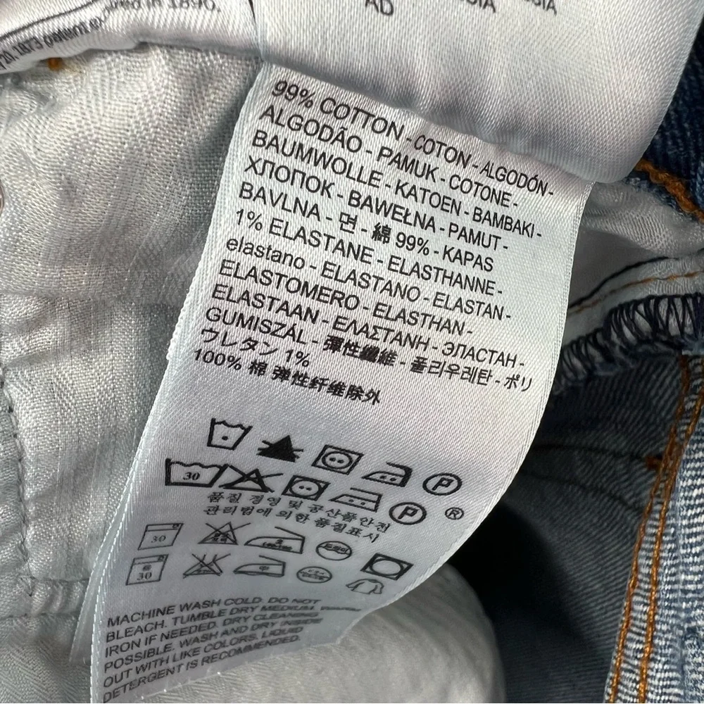 Levi’s White Oak Cone Denim Women’s 27 Blue Jeans Straight Leg Hidden Button Fly
